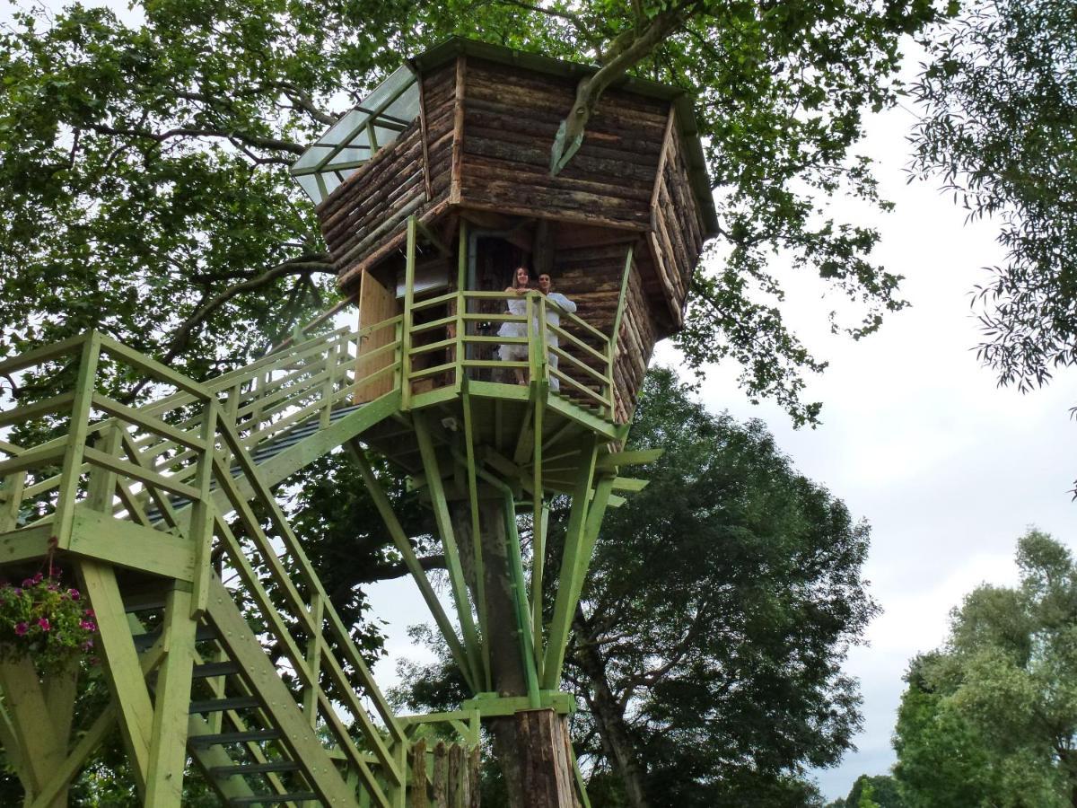 Camping Belle Riviere Chaniers Bagian luar foto