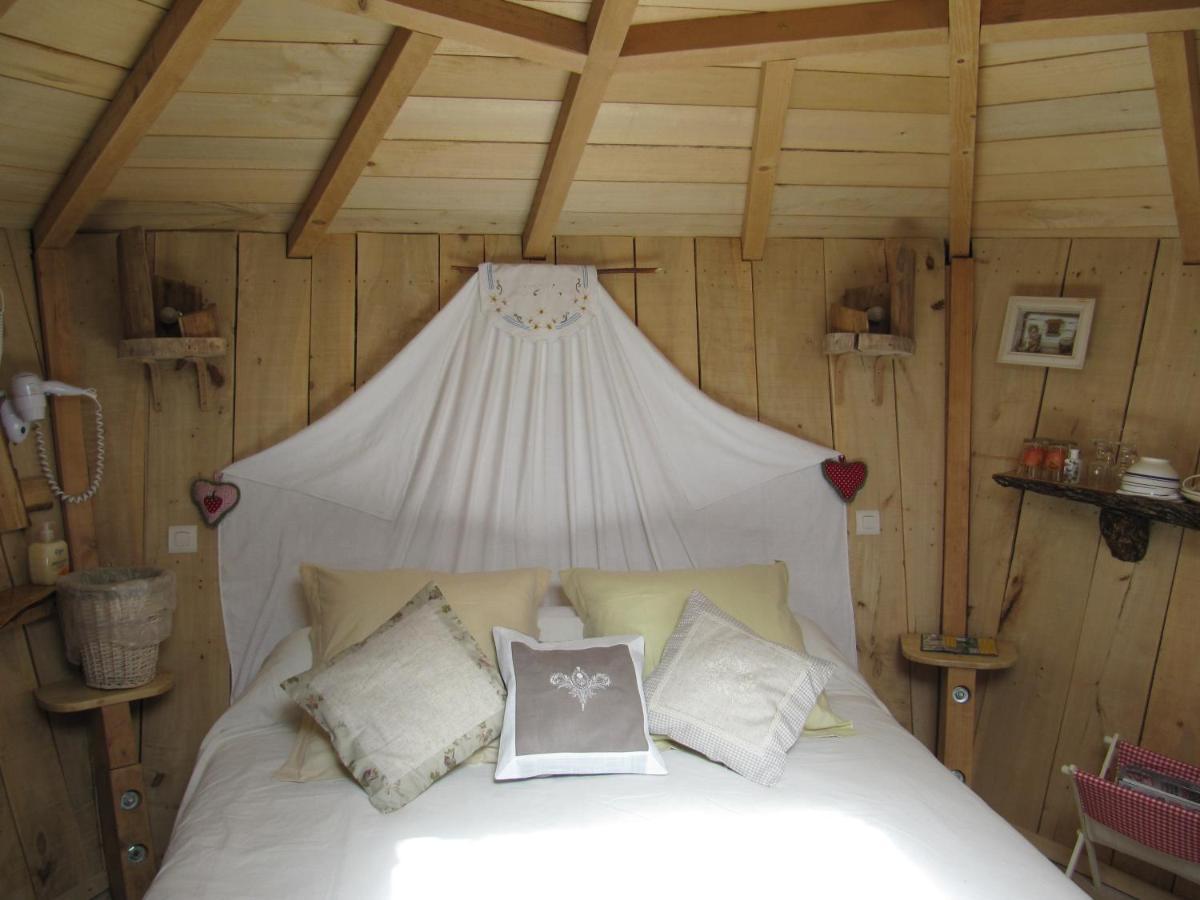Camping Belle Riviere Chaniers Bagian luar foto