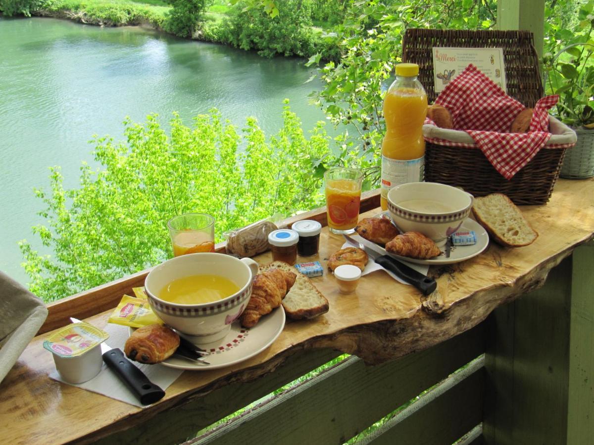 Camping Belle Riviere Chaniers Bagian luar foto