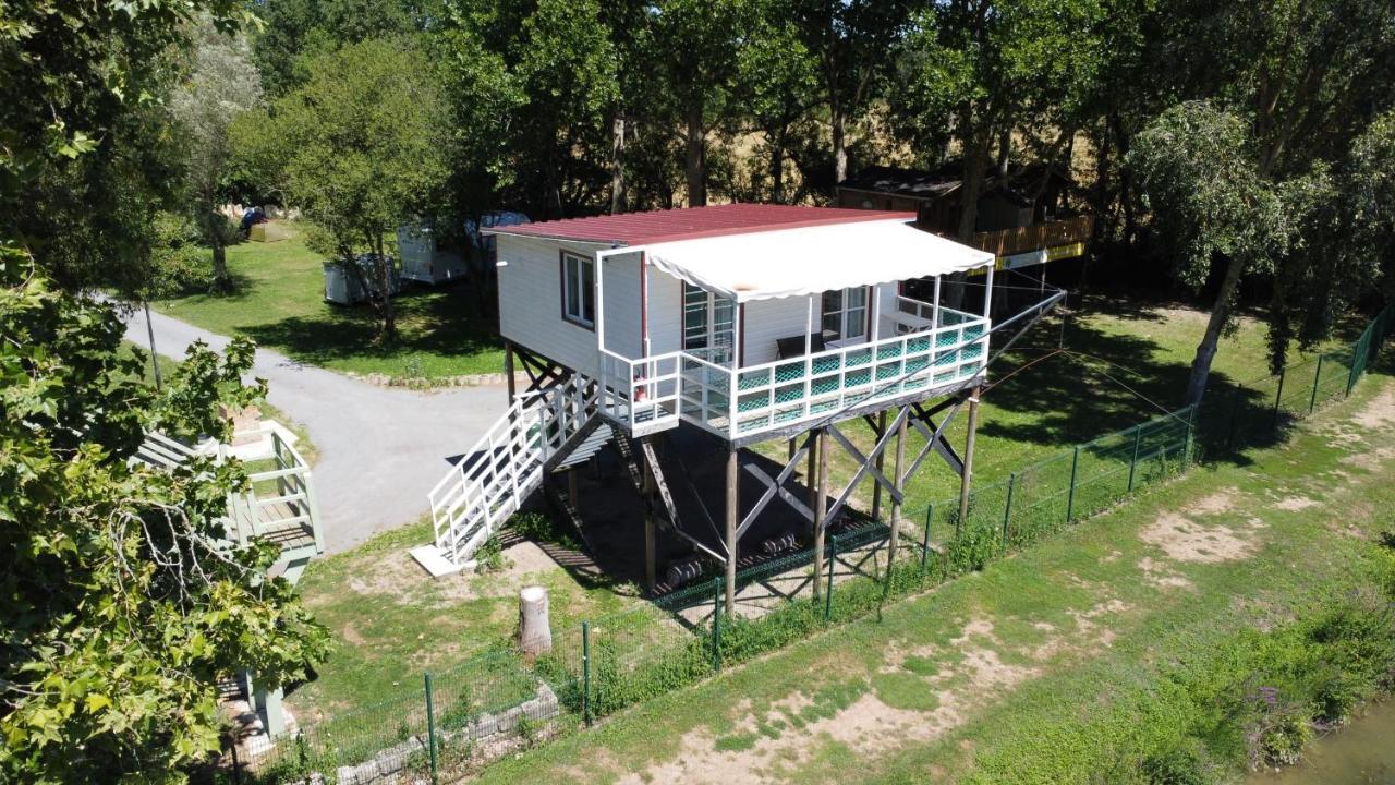 Camping Belle Riviere Chaniers Bagian luar foto