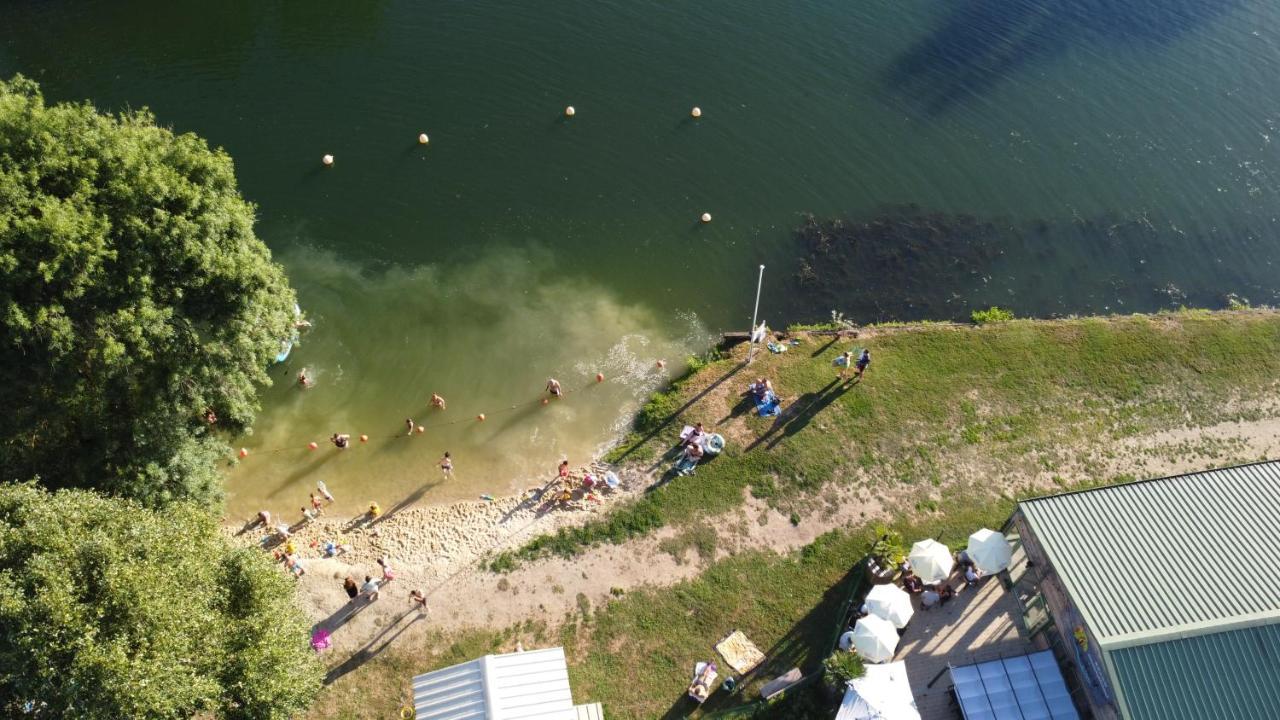 Camping Belle Riviere Chaniers Bagian luar foto